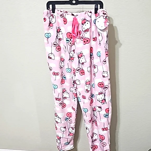 Sanrio Intimates Sleepwear Hello Kitty Heart Love Balloon